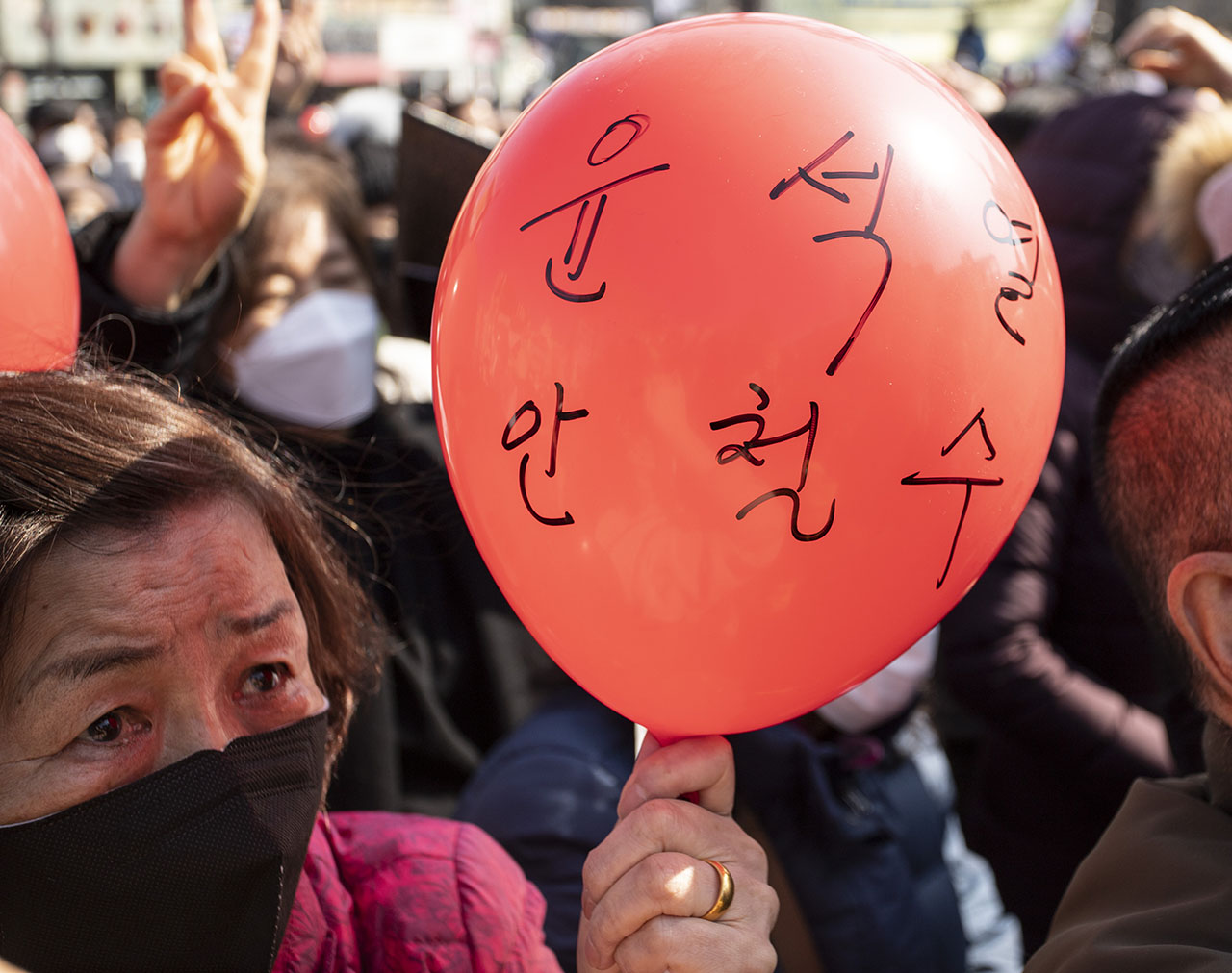 국민의힘 윤석열 후보와 국민의당 안철수 후보가 3일 단일화에 합의하자 지지자들은 정권교체 안정권에 접어들었다며 격앙된 반응을 보였다. Ⓒ 사진 = 지유석 기자