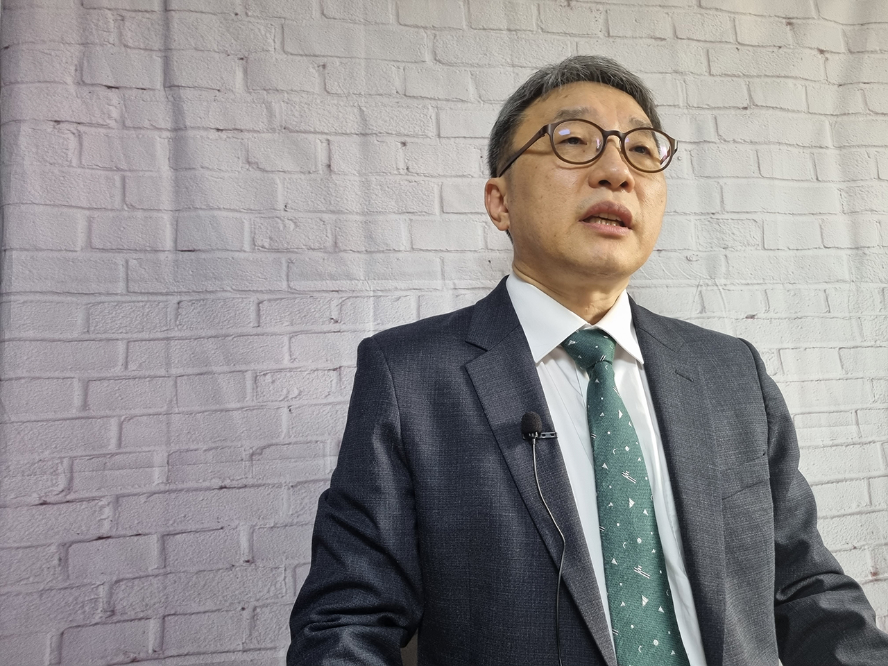 법원이 새소망교회 임시당회장으로 정한 박성철 목사는 이 교회 청년부 김다정 목사의 성폭력으로 상처 입은 신도들을 도왔다는 이유로 노회에 피소됐다. 박 목사는 목사직에 연연하지 않고 불의를 방관하지 않겠다는 심경을 내비쳤다. Ⓒ 사진 = 지유석 기자